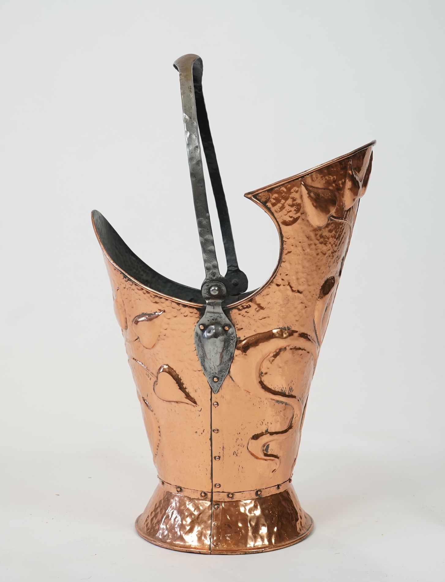 Attributed to J & F Pool of Hayle, Cornwall: An Arts and Crafts copper coal bucket